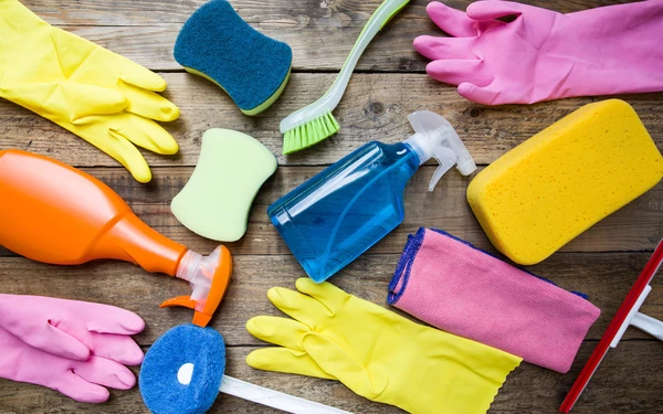 Use of household cleaners